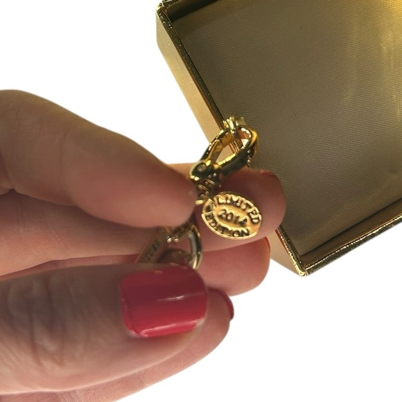 New in Box Juicy Couture pink striped cat eye glasses 2014 charm bracelet - Picture 2 of 6